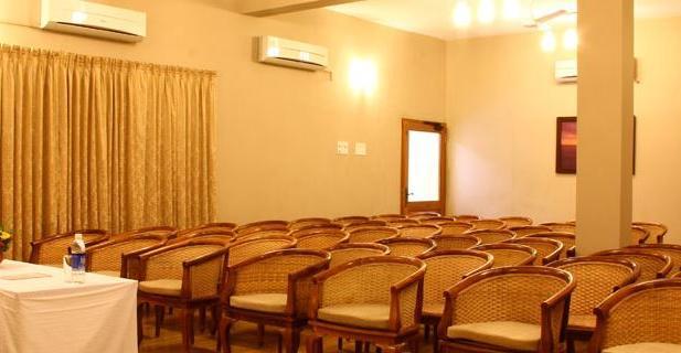Hanu Reddy Residences Poes Garden Ченай Екстериор снимка