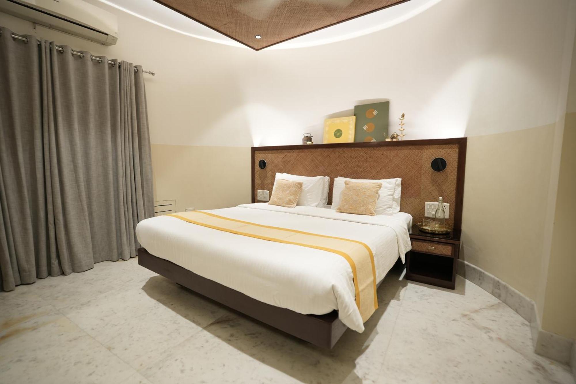 Hanu Reddy Residences Poes Garden Ченай Екстериор снимка