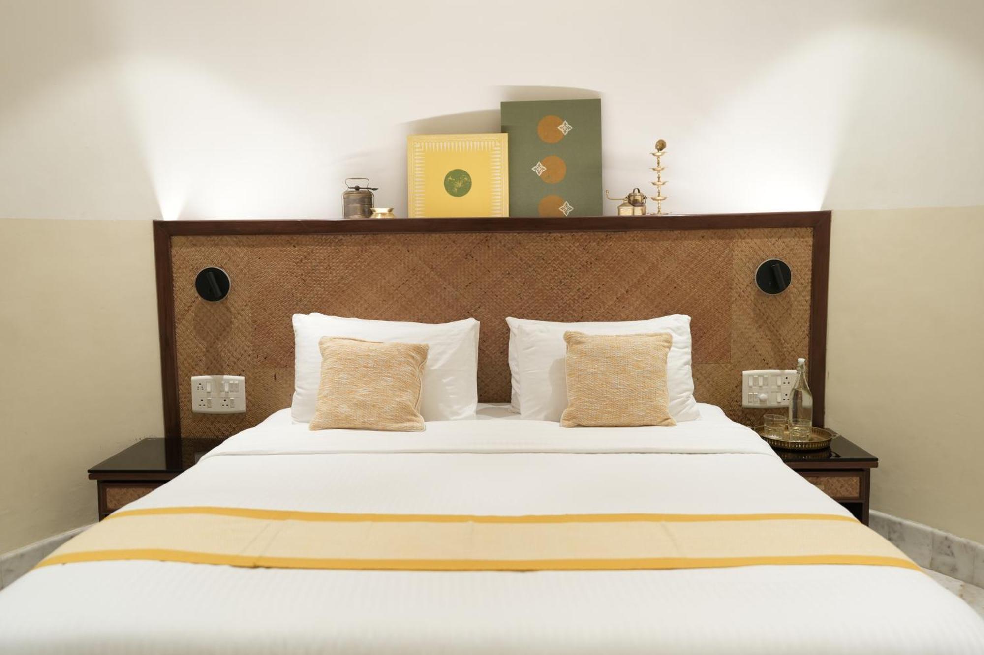 Hanu Reddy Residences Poes Garden Ченай Екстериор снимка